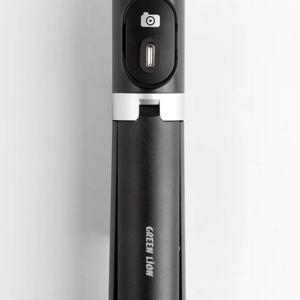With the Green Lion Click Stick 2 Selfie Stick, a multipurpose tool that improves your photography, you can simply capture the ideal moment. Whether y