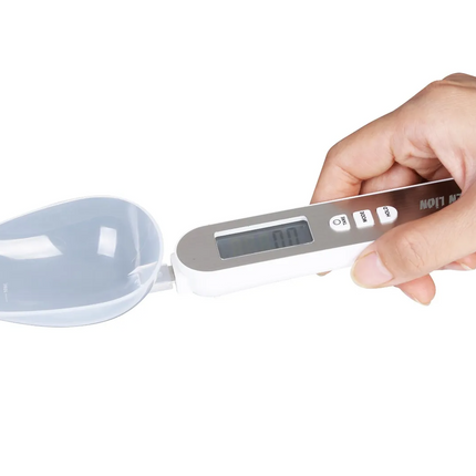 The Green Lion Digital Spoon Scale is a versatile, accurate measuring spoon for kitchen and professional use. It is made of durable stainless steel an