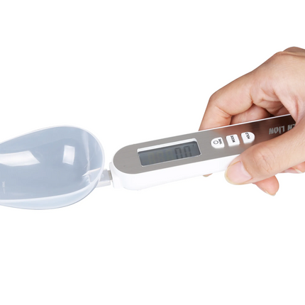 The Green Lion Digital Spoon Scale is a versatile, accurate measuring spoon for kitchen and professional use. It is made of durable stainless steel an
