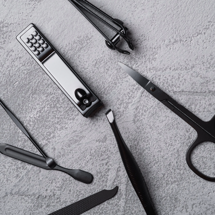 Green Line Manicure travel cutter is a compact grooming tool designed specifically to give you quick and easy nail and skin care all in one small pack