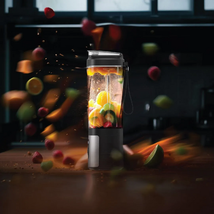 The Green Lion ProJet Blender is a flexible and powerful kitchen product that makes blending a breeze. This high-performance blender has six powerful 