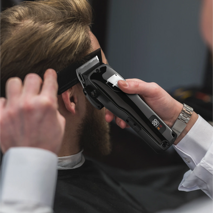 The Green Lion Pro Trim Duo Hair Clipper is an incredibly versatile grooming tool built and engendered for precision, strength, and performance. Equip