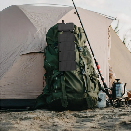 GREEN LION SOLAR 5-PANEL 20000MAH POWER BANK PD20W - BLACK - Stay charged anywhere with the GREEN LION Solar 5-Panel Power Bank in sleek black