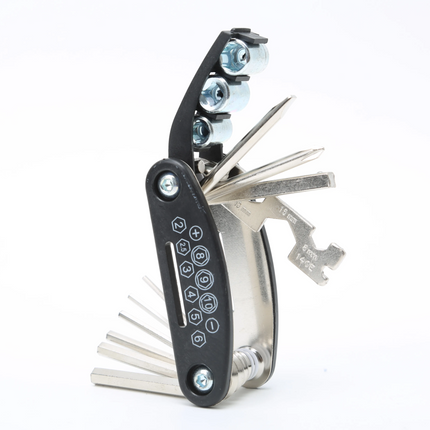 The Green Lion Survival X9 Outdoor Tool Kit is an all-in-one and rugged tool for outdoors and emergencies. The combination of an equally rugged PP too