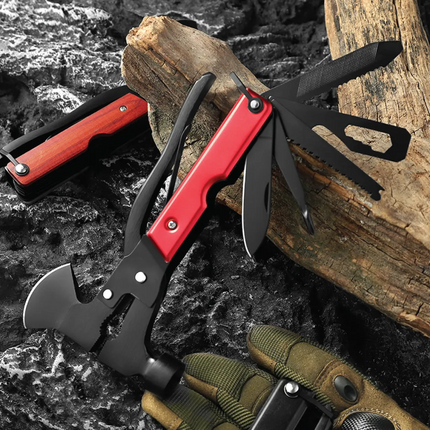 Introducing the Green Lion Storm Breaker, your essential outdoor adventure companion. This meticulously crafted tool is a boon for hikers and backpack