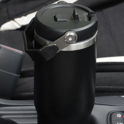 The Green Lion Vacuum Tumbler 900ml is the best, high-quality solution for keeping beverages at the required temperature. This tumbler is made of dura