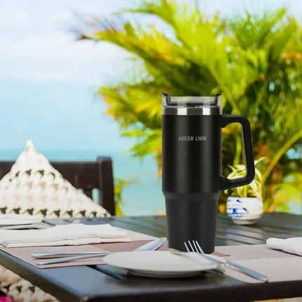 Keep your favorite beverages at the perfect temperature with the Green Lion Vacuum Travel Mug. You have 900ml (30oz) capacity for this stainless steel