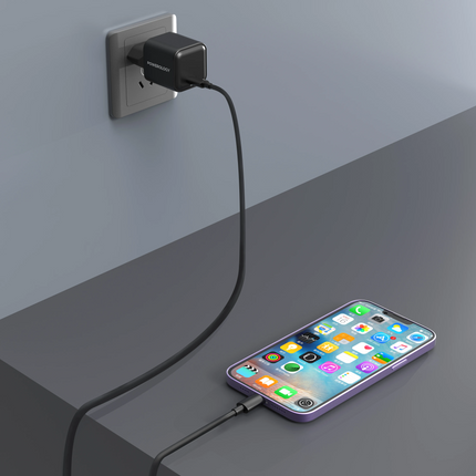 The Powerology Ultra-quick GaN Charger, equipped with an EU plug, is an excellent choice for efficiently powering your devices. The powerful 35W outpu