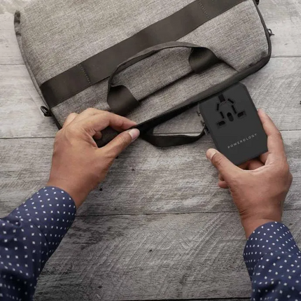 Powerology has produced its multiport adaptor with four international plugs as a compact all-in-one solution for travelers. Powerology Universal Multi