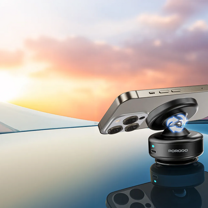 During daily driving or even on a trip, you need to drive safely while watching your phone to use the map or other daily calls. Porodo Vacuseal Magsaf