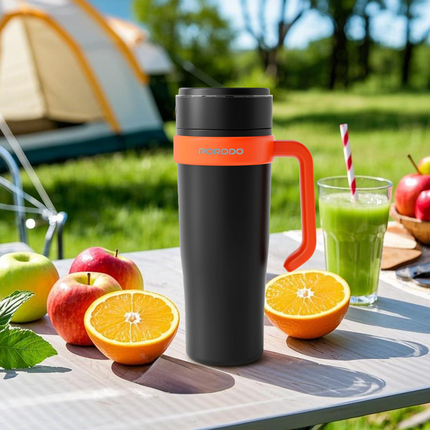 The Porodo Lifestyle 6-Blade Portable Blender is a dynamic and powerful take-along system for on-the-go blending. Rated with a 70W max-powered high-sp