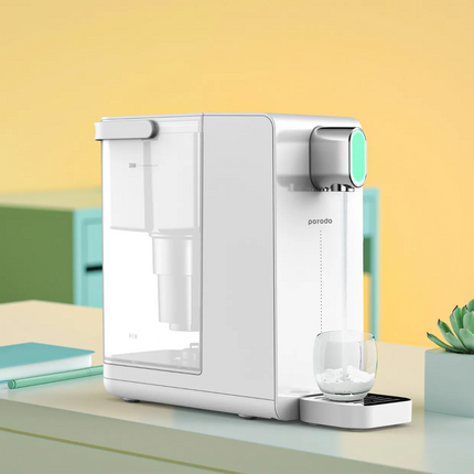 The Porodo Lifestyle Instant Hot Water Dispenser is a stylish kettle that can quickly provide you with hot water. The tool has a powerful 2200-watt he