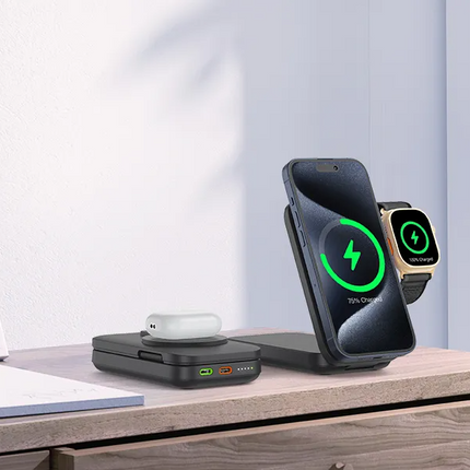 Stay charged with the Powerology Qi2 15W MagSafe Power Bank. This power bank is available in black and supports wireless charging with a maximum outpu