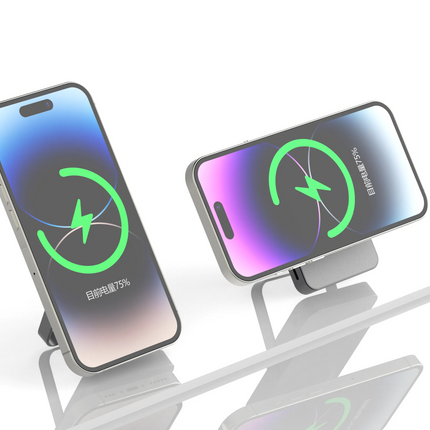 The Powerology 10000mAh MagSafe Power Glass Surface power bank is a powerful and stylish power charger designed for on-the-go users. This portable cha